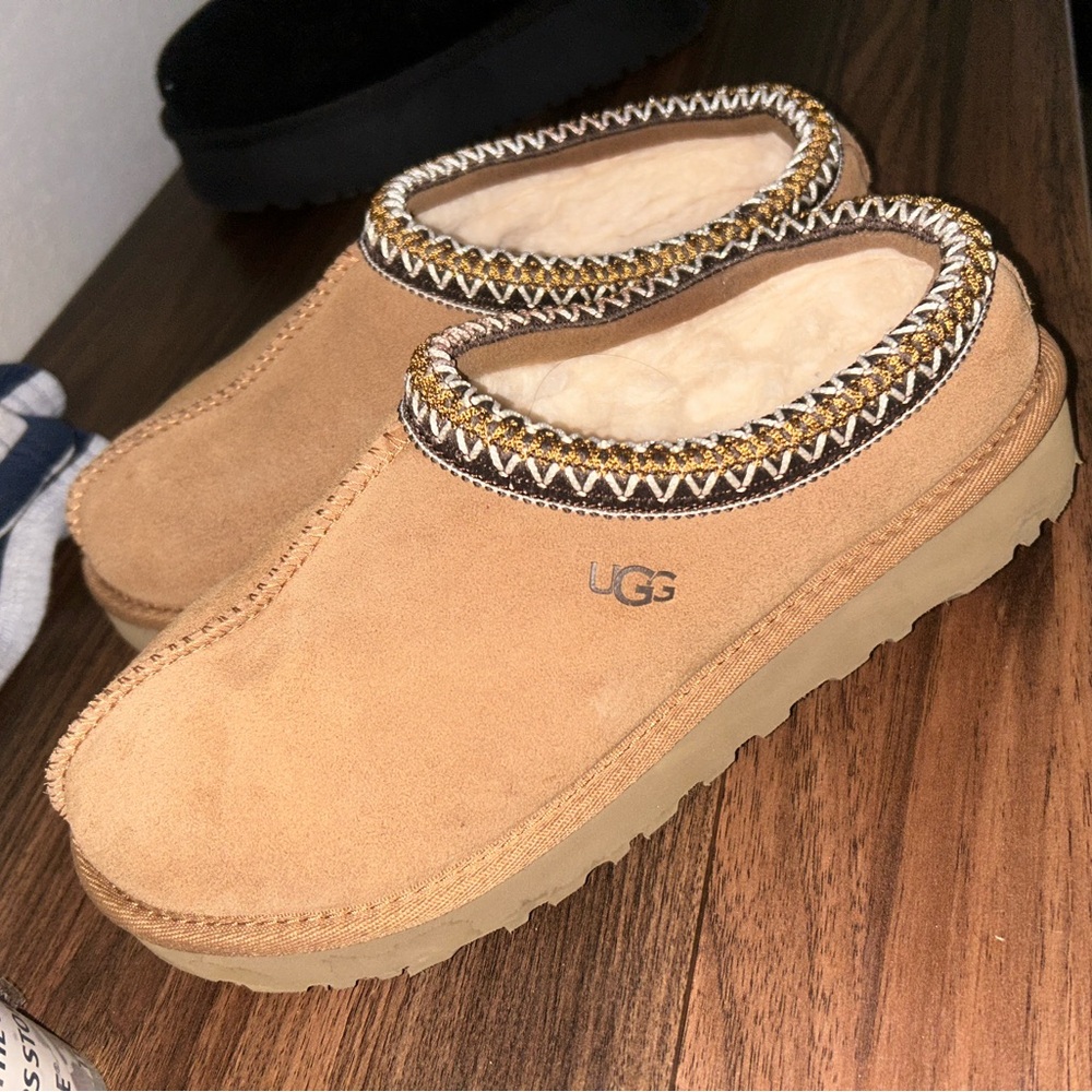 Ugg slipper